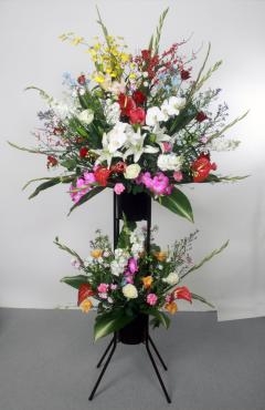 中央区　銀座のバーにお祝いのスタンドをお届けしました。｜「花恭」　（東京都台東区の花キューピット加盟店 花屋）のブログ