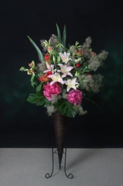 中央区　日本橋のお店にお祝いのスタンド花をおとどけしました。｜「花恭」　（東京都台東区の花キューピット加盟店 花屋）のブログ