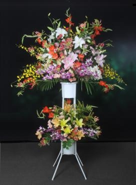 荒川区　東日暮里のａｒｔcafe　にお祝いのスタンド花をお届けしました。｜「花恭」　（東京都台東区の花キューピット加盟店 花屋）のブログ