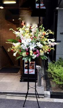 台東区 上野のお店にお祝いのスタンド花をお届けしました｜「花恭」　（東京都台東区の花キューピット加盟店 花屋）のブログ